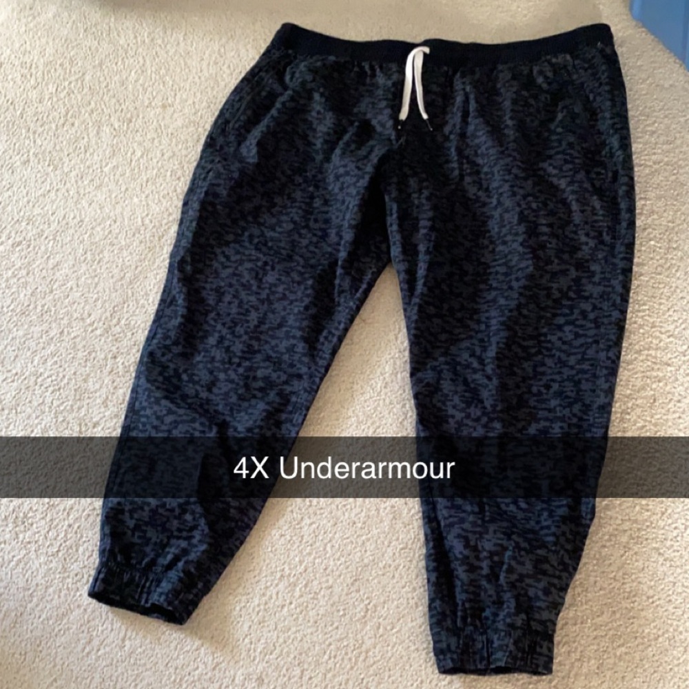 4X underarmour joggers